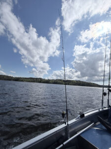 🎣 Fisketur på Mälaren – 14 maj 🌬️🐟